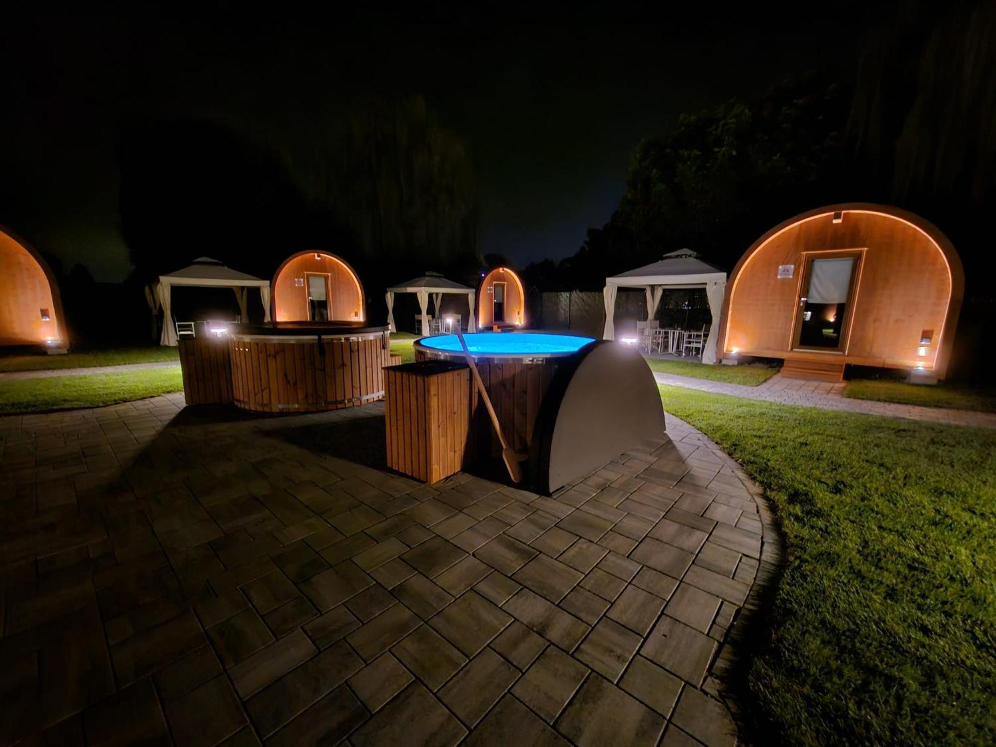 Vicolungo Glamour Lodge & Spa - Free Spa Hot Tub E Sauna Exteriér fotografie