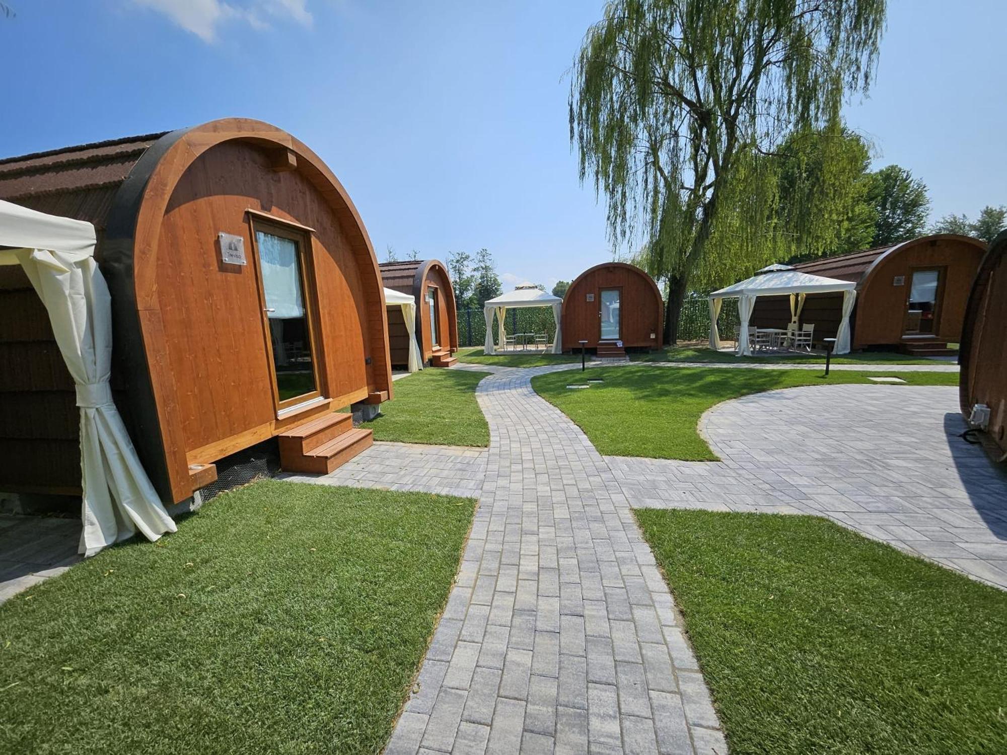Vicolungo Glamour Lodge & Spa - Free Spa Hot Tub E Sauna Exteriér fotografie